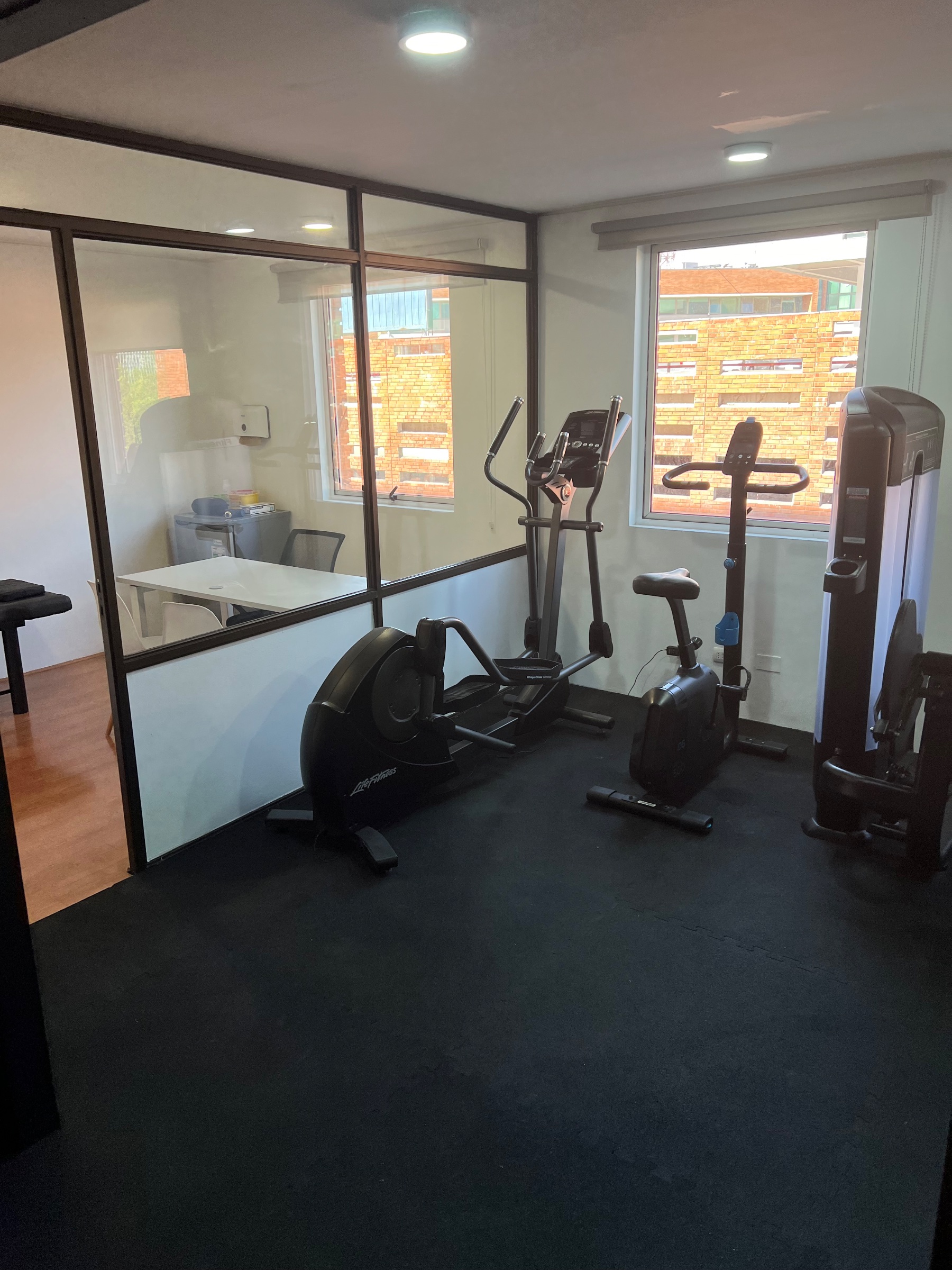 Sala de Entrenamiento y Rehabilitación Kinésica · Box Privado